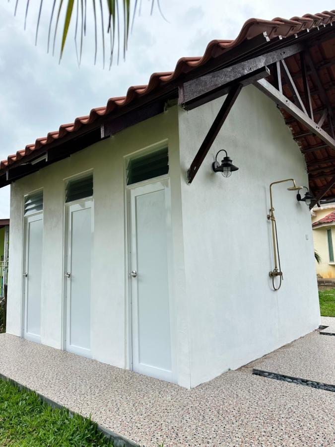 Beach N Breeze Glamping Malacca Eksteriør billede