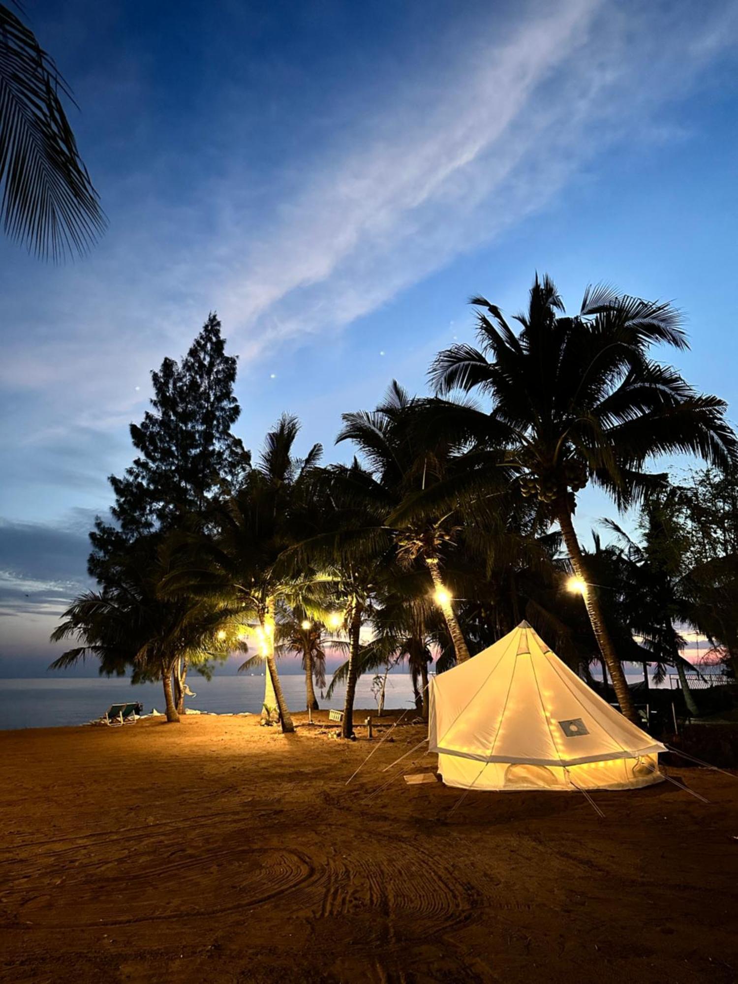 Beach N Breeze Glamping Malacca Eksteriør billede