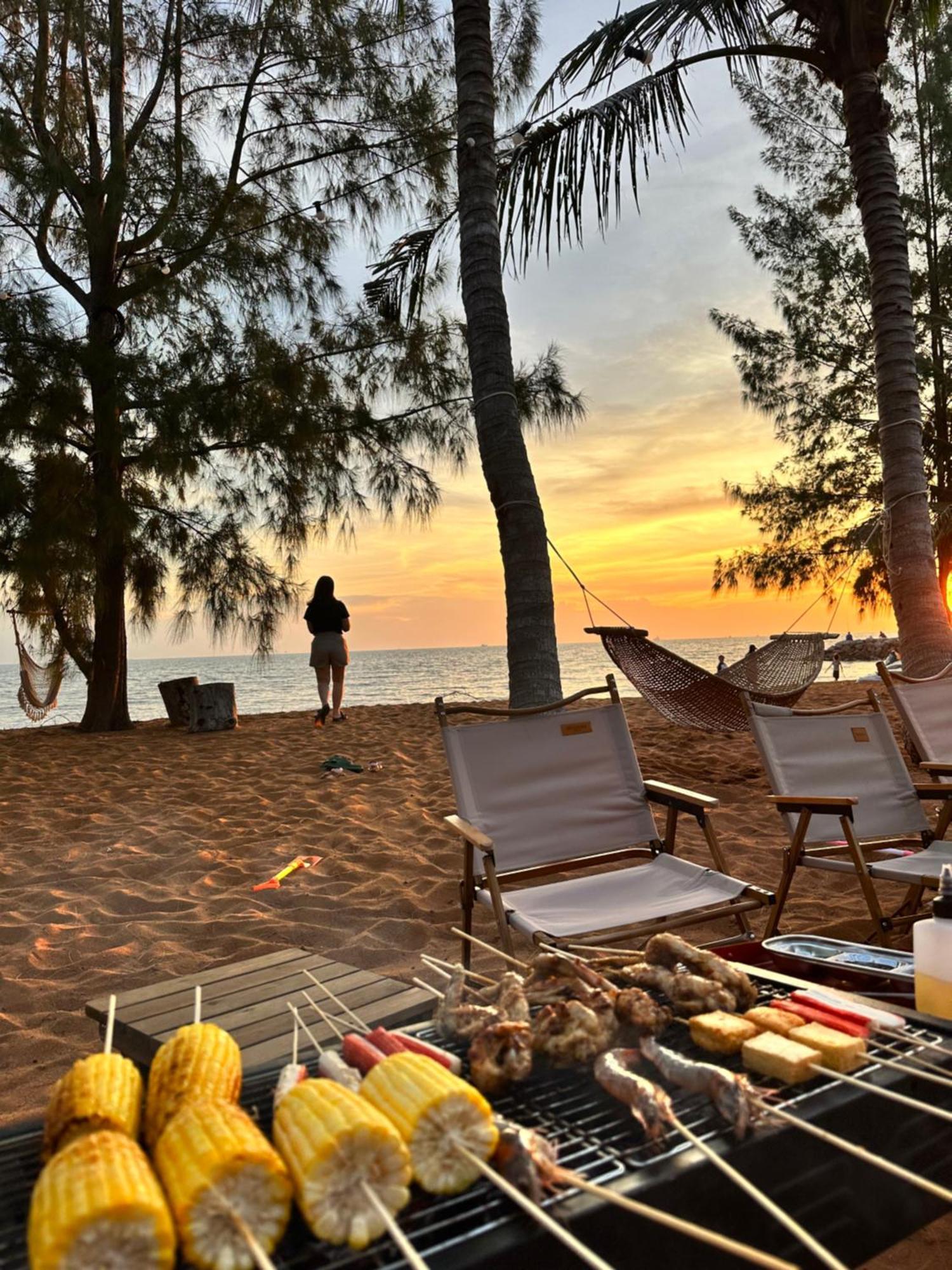 Beach N Breeze Glamping Malacca Eksteriør billede